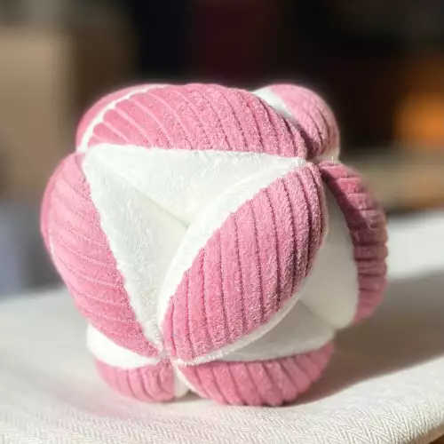 Balle de préhension Velours Côtelés – Rose