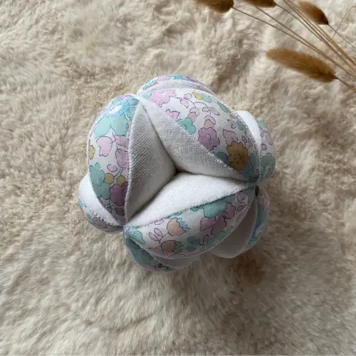 Balle de préhension Liberty BETSY CIEL